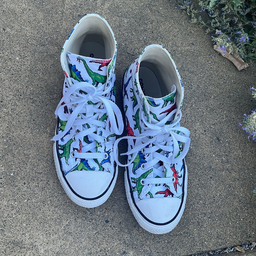 Converse Multi- Colored Dinosaur Print- Size 7 W - image 2
